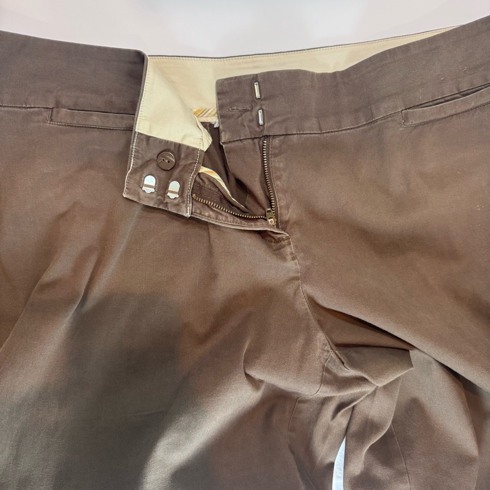 Avenue Brown Women's Capris, Size 16 - Picture 7 of 11